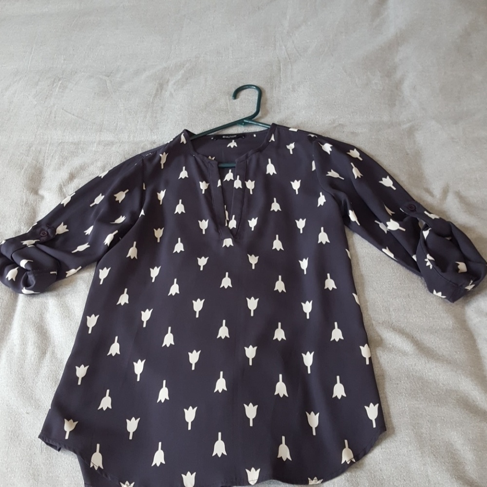 3/4 Sleeve Small Navy Blue 41 Hawthorn Blouse