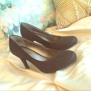 Worn once to prom!