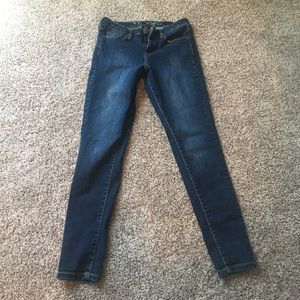Stretchy, high-rise skinny jeans