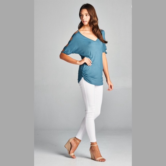 Ladder Sleeve Top💙 - Picture 3 of 5