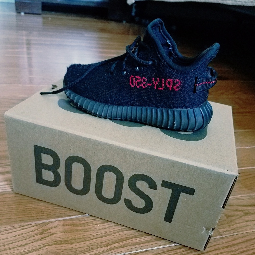 Adidas Yeezy Boost "Bred"