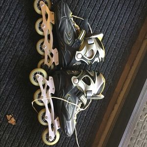 Yellow and black RD SKATES