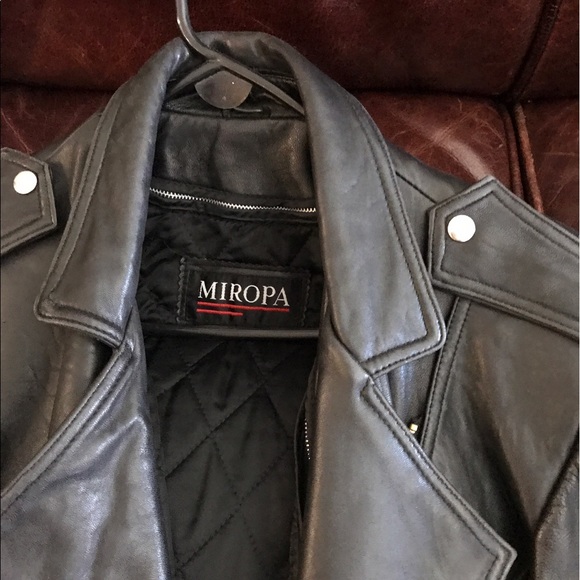 Jacket - Picture 2 of 8