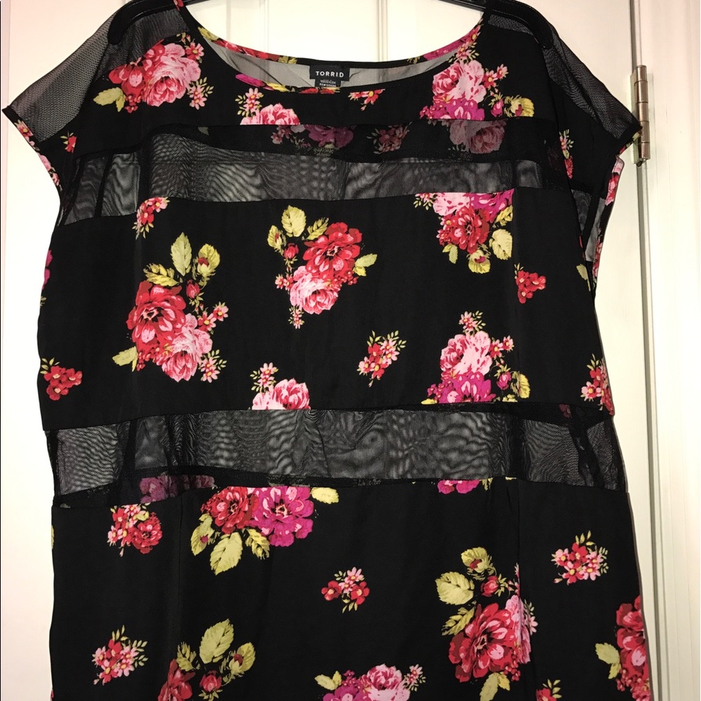 Torrid floral with sheer blouse