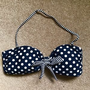 MOVING SALE polka dot bikini top! 👙