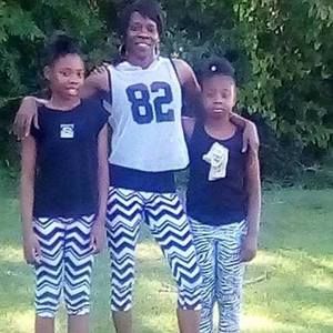 Meet your Posher, Cecile