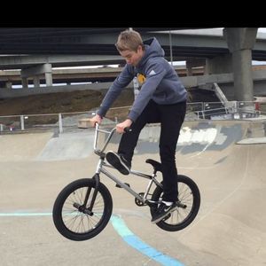 Meet your Posher, Nickolas