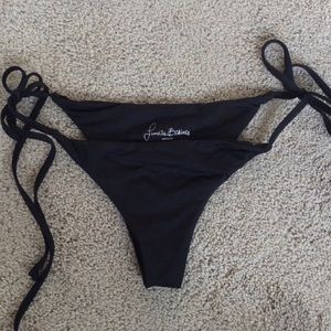 Frankie's bikini Markey bottom