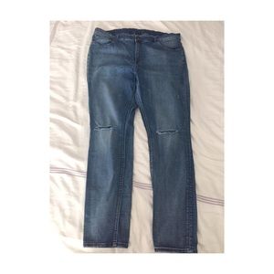 H&M plus size skinny ripped denim jeans - size 22