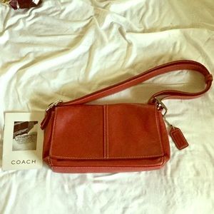 Authentic Classic Coach shoulder Bag
