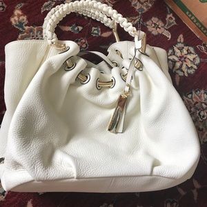 White leather small Vince Camuto purse