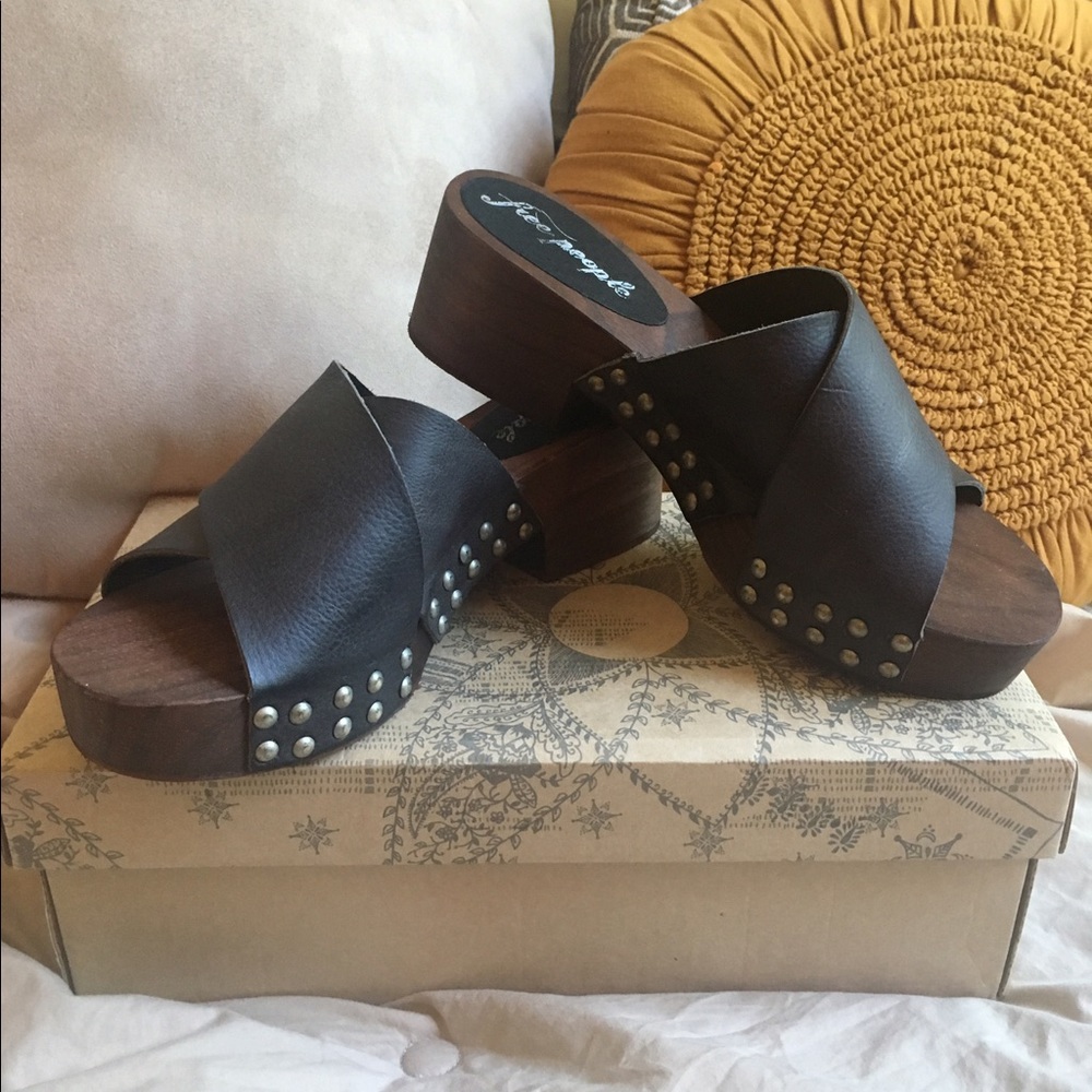 SOLD new free people clogs