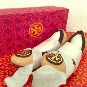 Tory Burch Light Oak Black Caroline 2 Flats