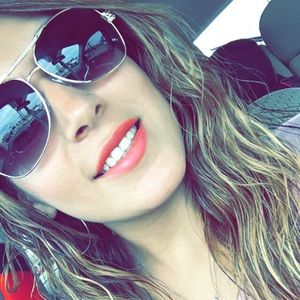 Meet your Posher, Erica