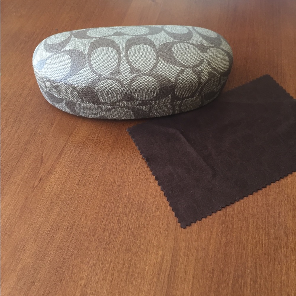 Coach sunglass brown/tan case