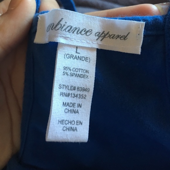 Blue crop top - Picture 2 of 2