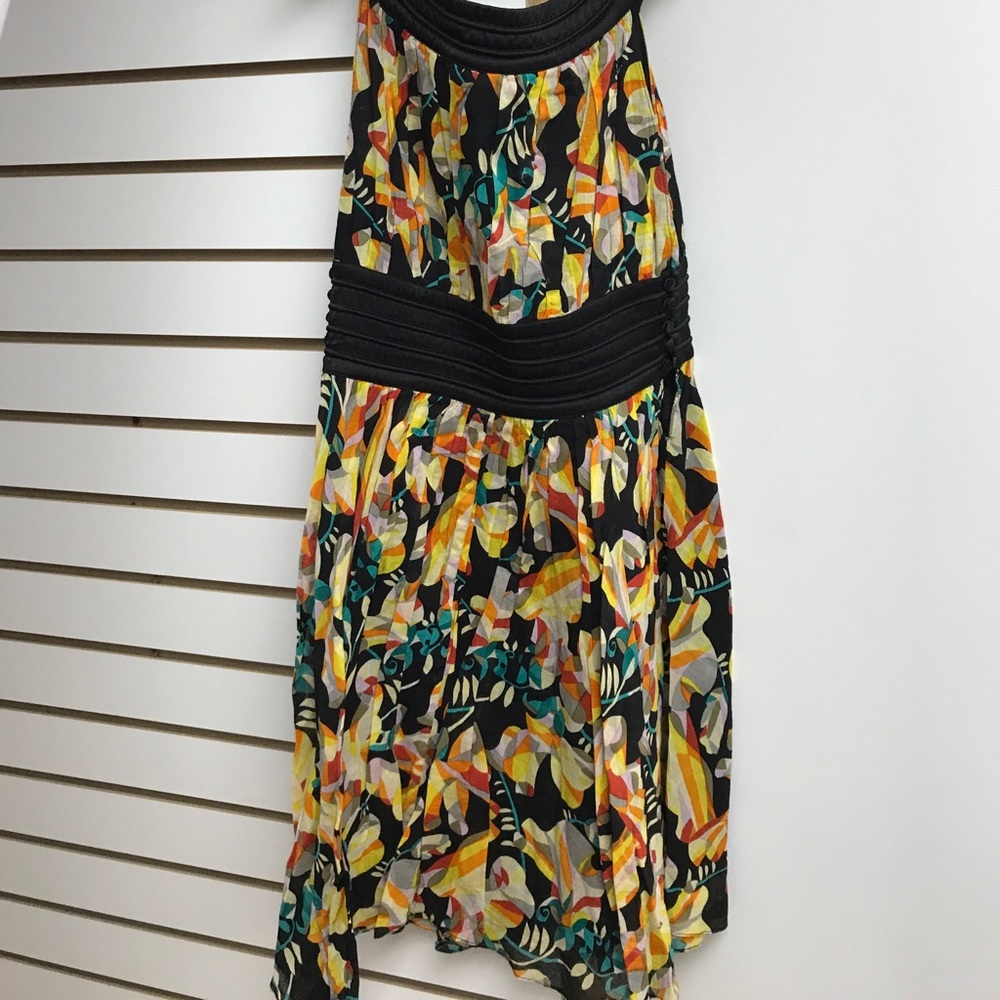 Dress - Picture 2 of 4
