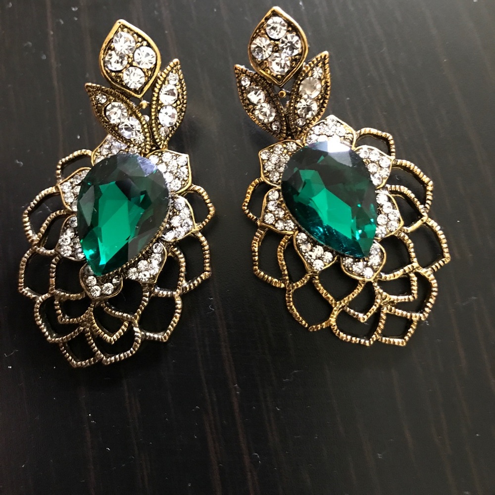 Earrings.