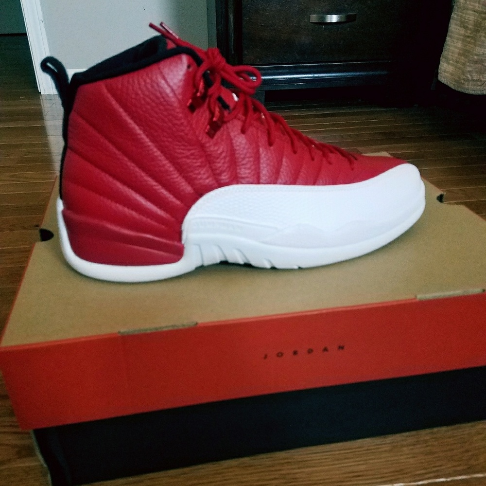 Retro Jordan 12 "Gym Red"