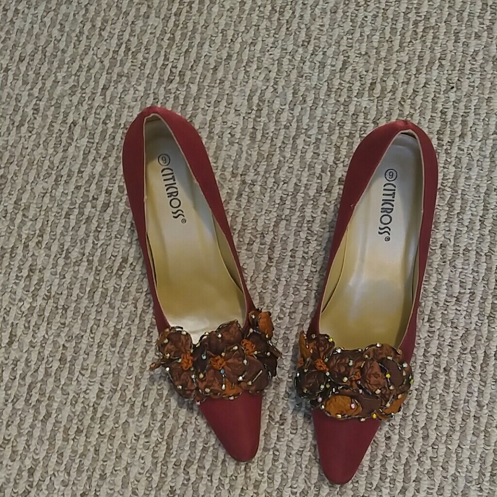 Shoe