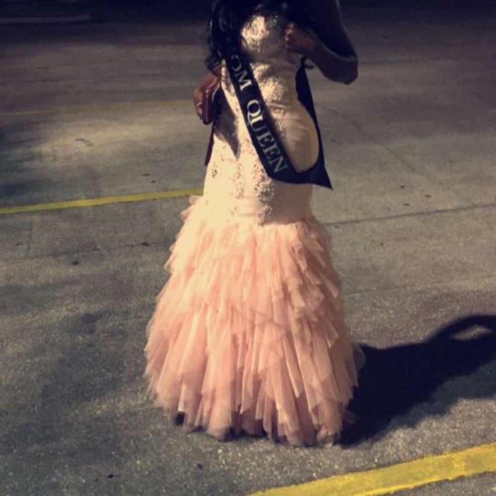 Soft pink prom dress!