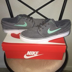 Nike SB Stefan Janoski Skateboarding Shoes