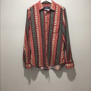 Top man shirt with floral print.