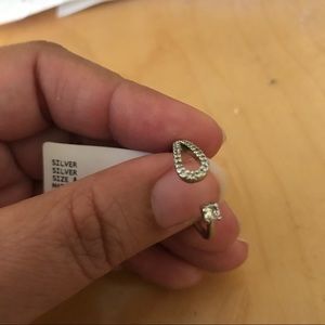NWT delicate silver ring
