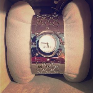 New Gucci Twirl Watch Bangle