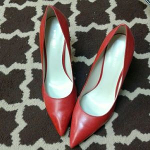 Nine west red pumps