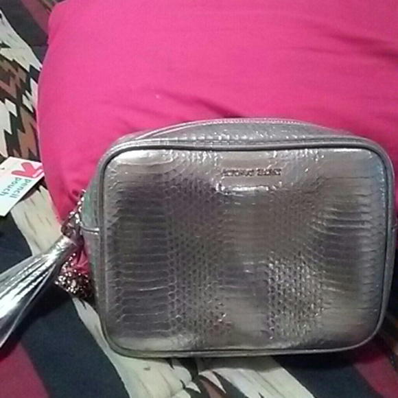 Victoria secret - Picture 2 of 3