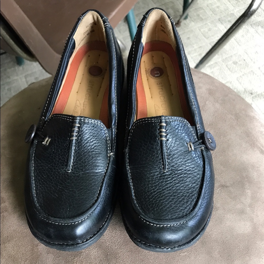 CLARKS Unstructured Leather Comfort Loafer. Size 6