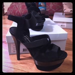 Jessica Simpson Black Kidsuede