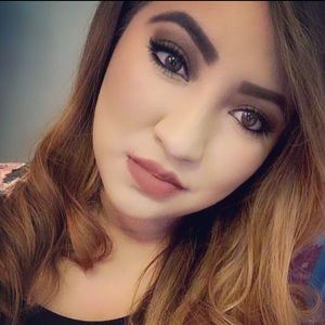 Meet your Posher, Janeth