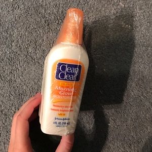 Clean & clear: oil free moisturizer (3-pack) ☀️️