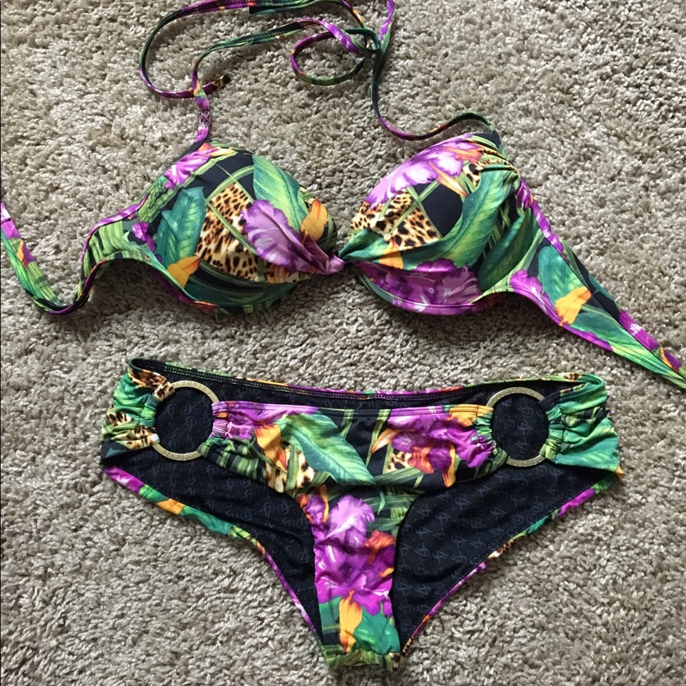 Victoria's Secret bathing suit 36C
