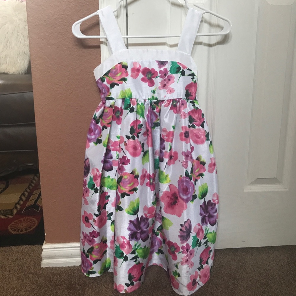 Little girls dress