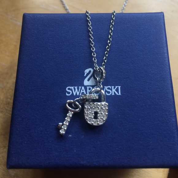 Swarovski necklace - Picture 2 of 4