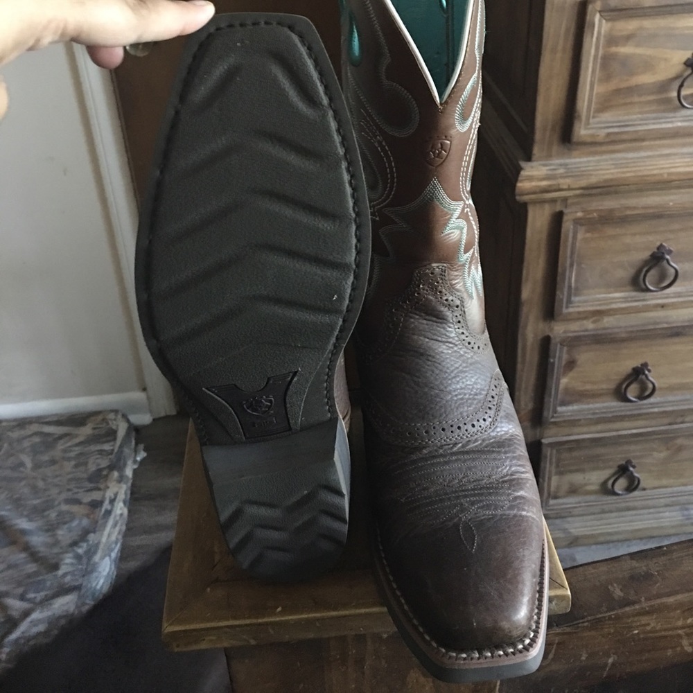 Ariat 9.5b Ladies boots - Picture 3 of 6
