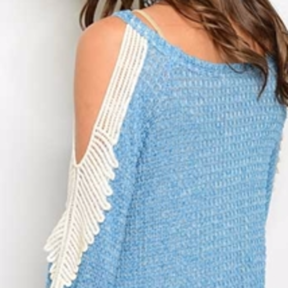 1 LEFTCold shoulder knitted top - Picture 3 of 3