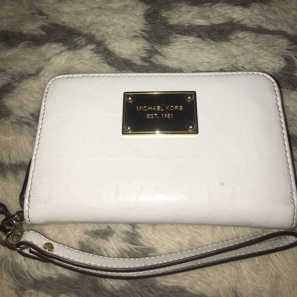 Michael Kors wristlet