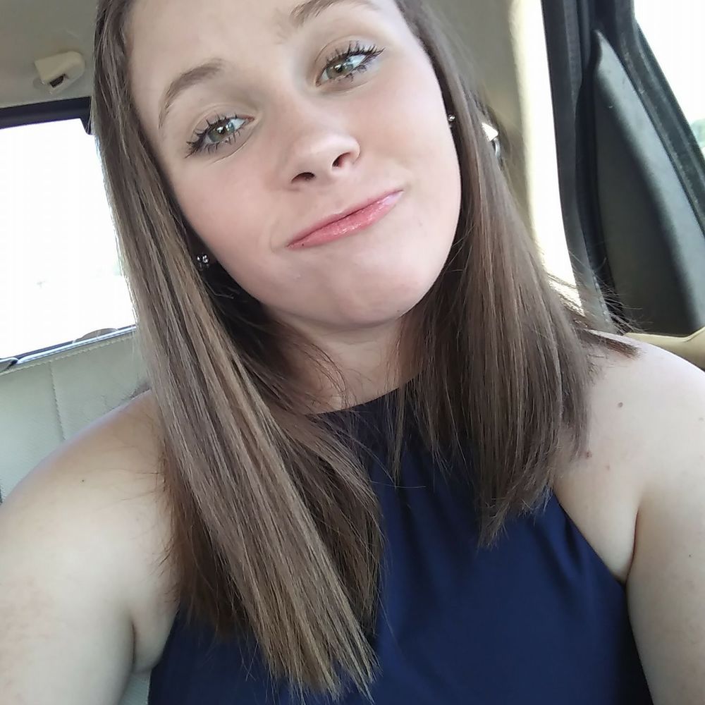 Meet your Posher, Alexis ann