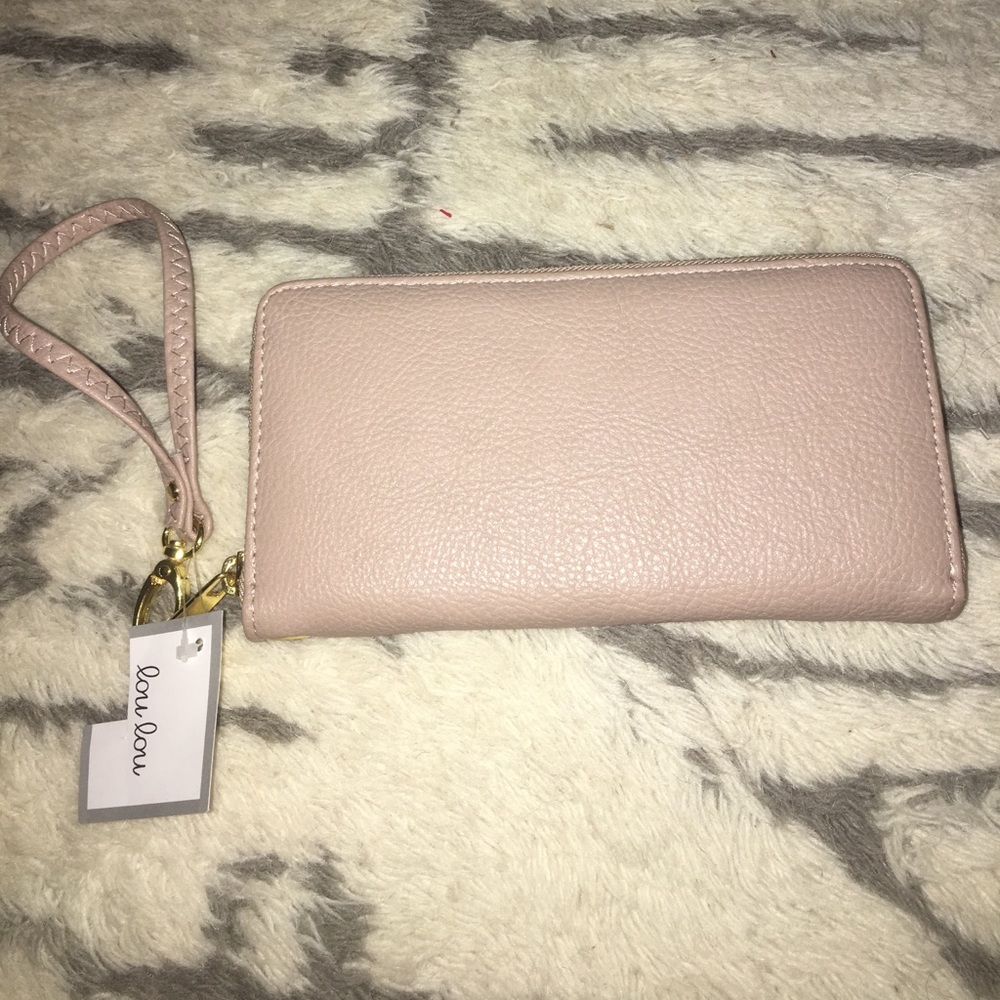 Lou Lou wallet