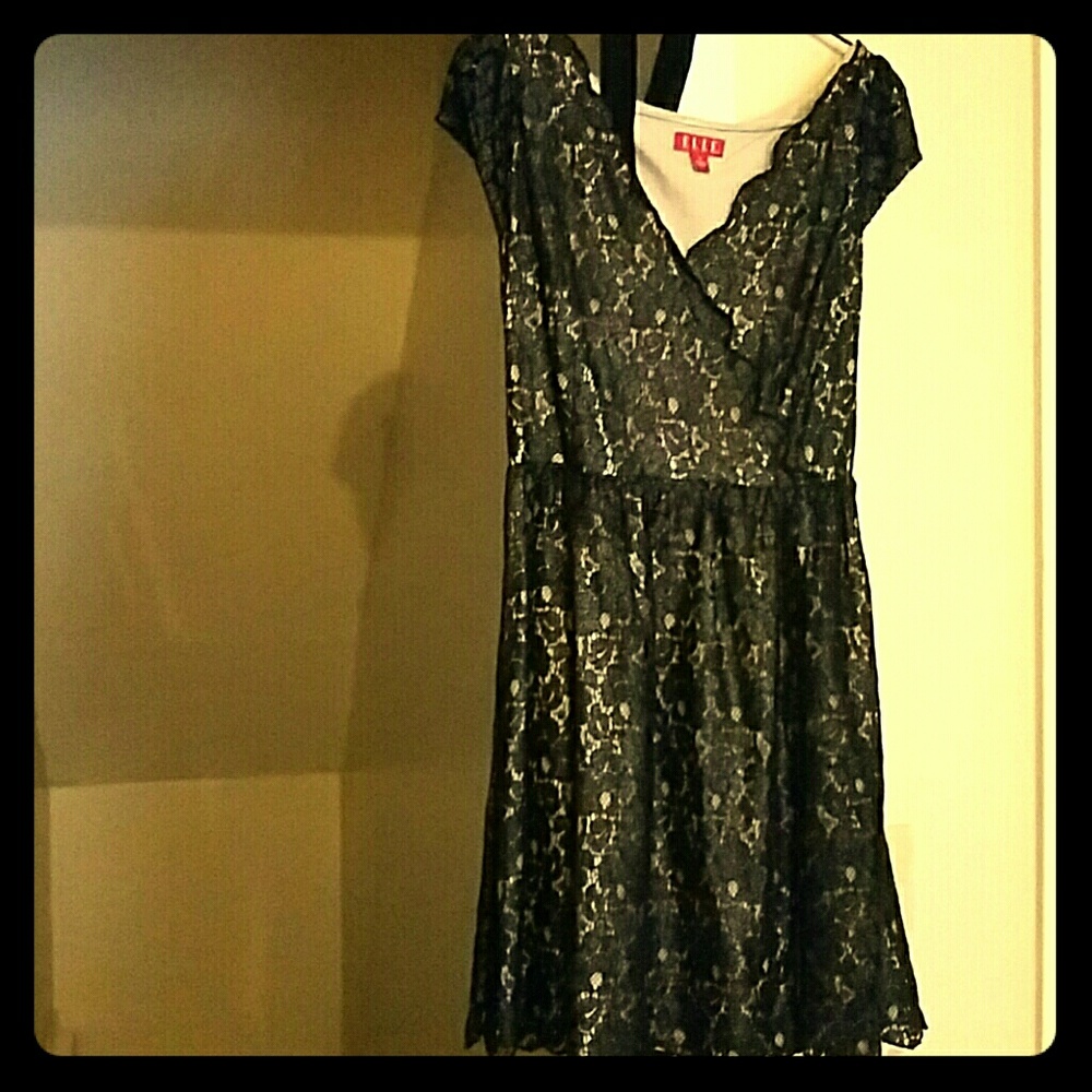ELLE mini dress size 6