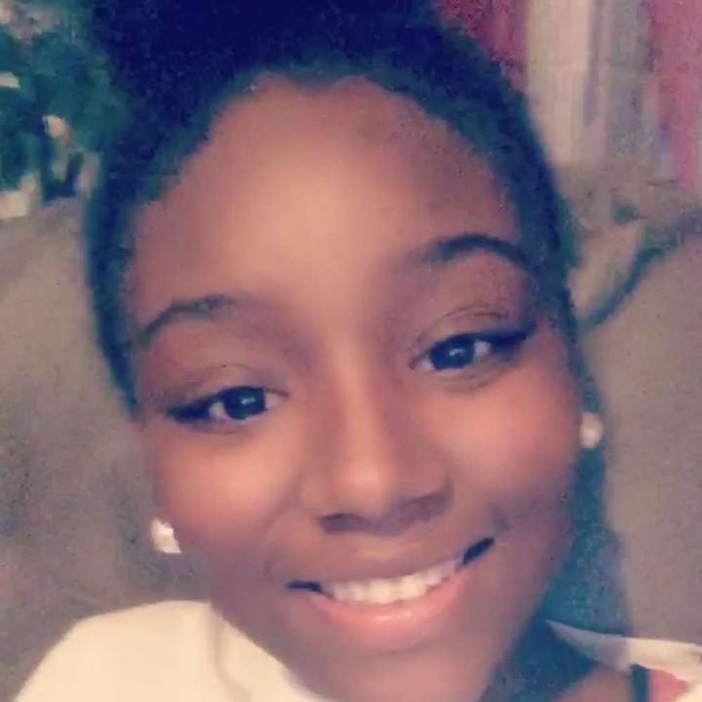 Meet your Posher, Nakiya