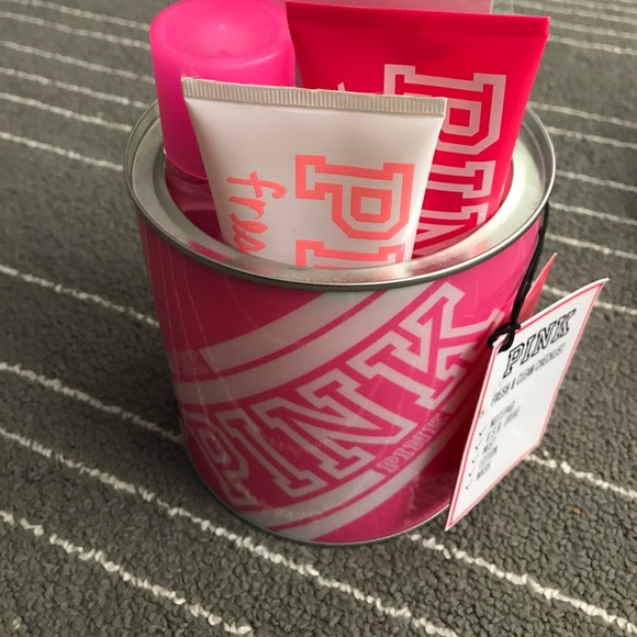 VS Pink College Bucket - Picture 2 of 4