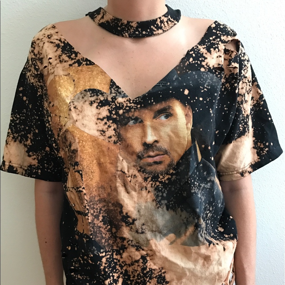 Garth Brooks Distressed T Shirt