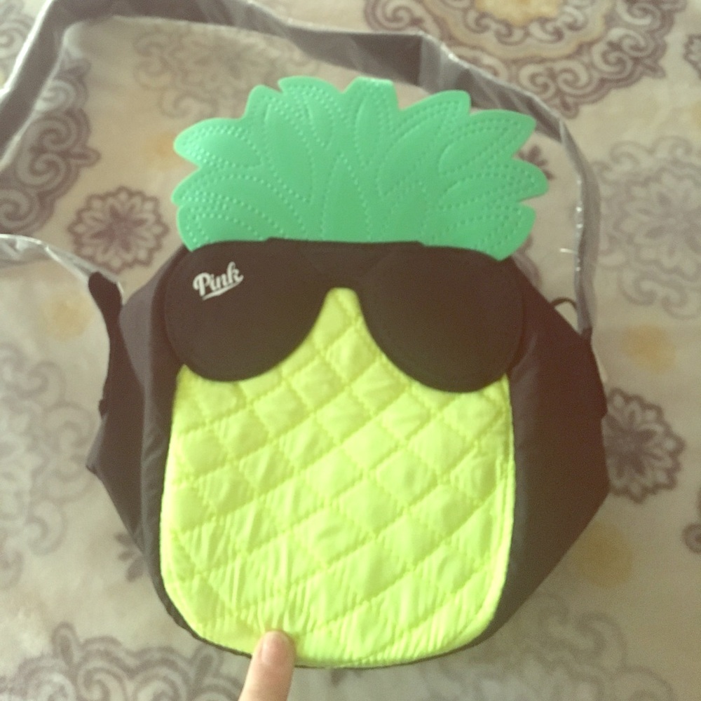 VS 🍍Insulated Cooler