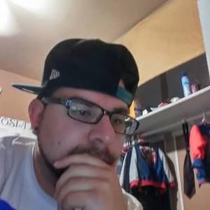 Meet your Posher, Luis