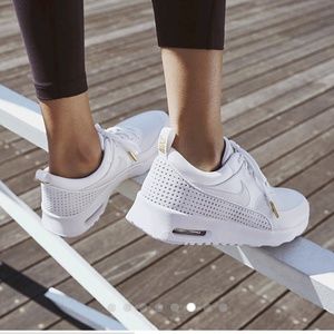 Meet your Posher, Destiny